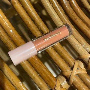 Rare Beauty Stay Vulnerable Liquid Eyeshadow in Nearly Apricot